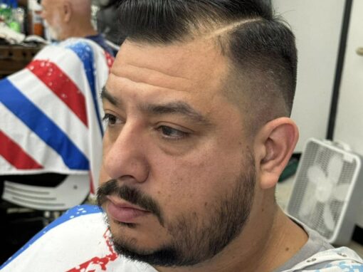 460199774_1112896677510230_7565604896681596292_n-800x800 Stylish men's fade haircut at JD Barber Shop for modern grooming.
